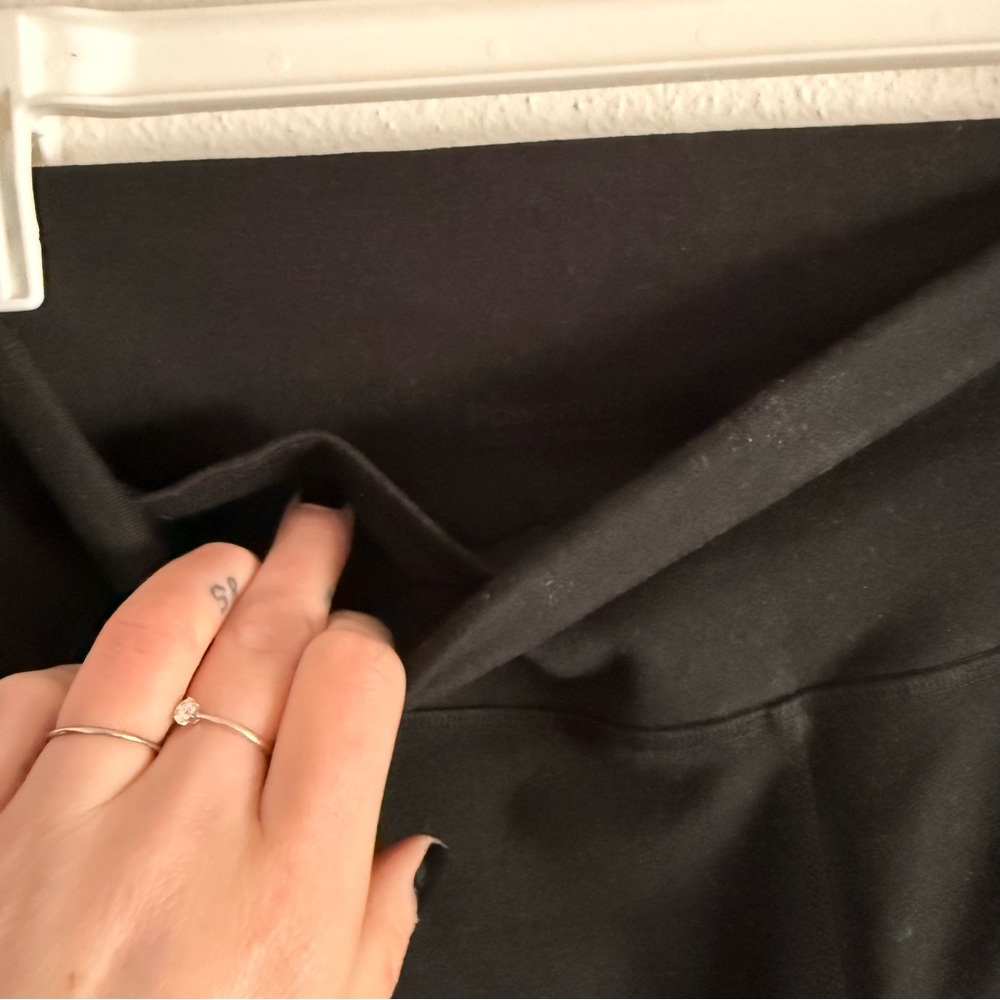 ▪️ Fabletics • BUNDLE of PowerHold Leggings in White & Black, 1 PureLuxe in Gray - Picture 13 of 15